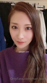 淫娃荡女精彩露脸直播大秀，玩的好嗨互动撩骚精彩刺激听指挥，69舔弄大鸡巴道具插穴，各种抽插不断逼逼特写第03集